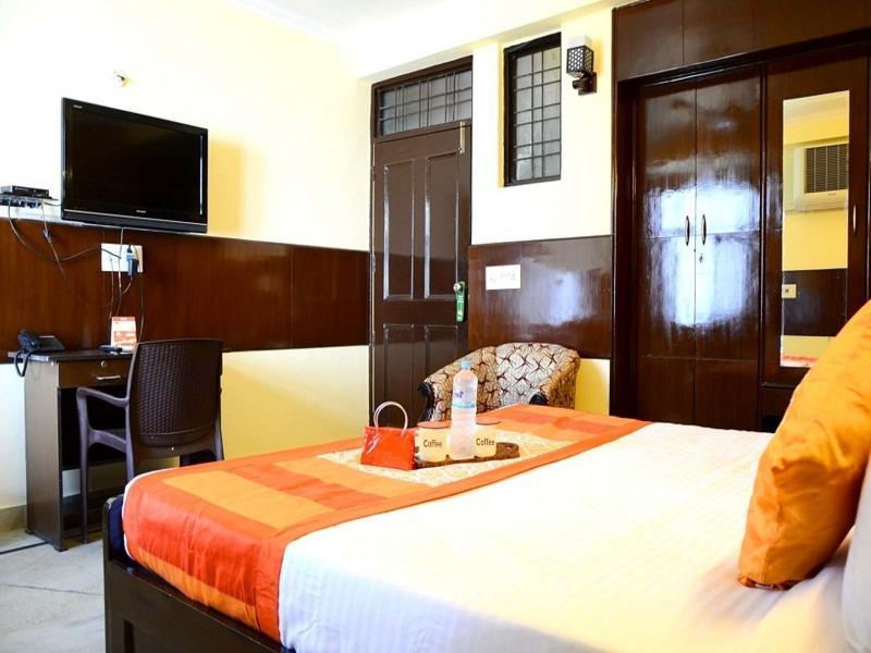 Airport Hotel Olive&Blue Neu-Delhi Exterior foto