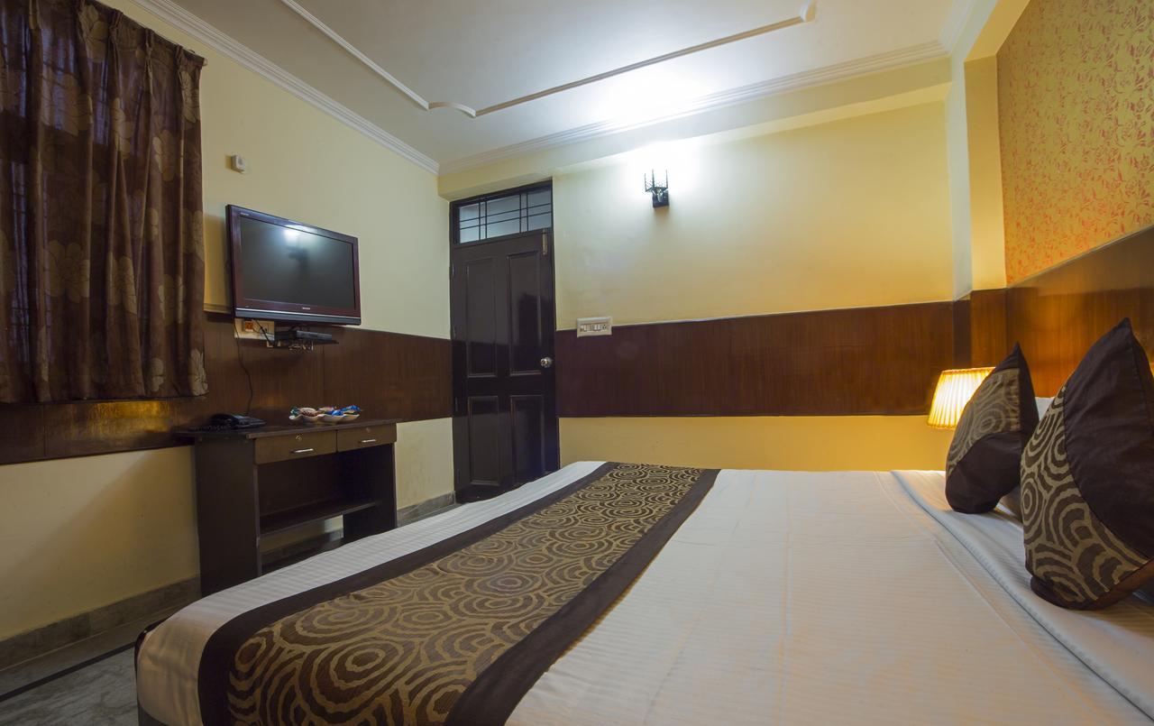 Airport Hotel Olive&Blue Neu-Delhi Exterior foto