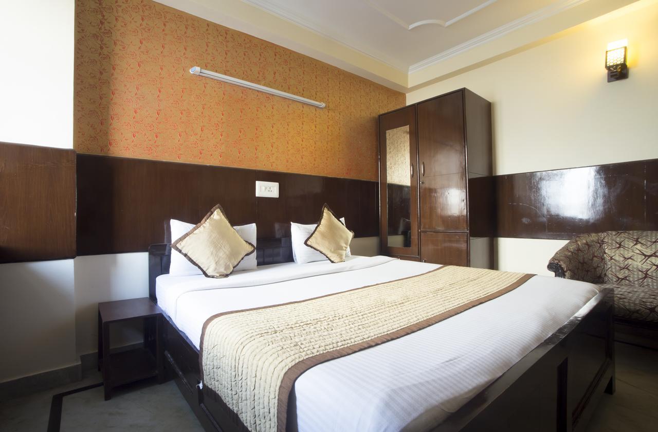 Airport Hotel Olive&Blue Neu-Delhi Exterior foto
