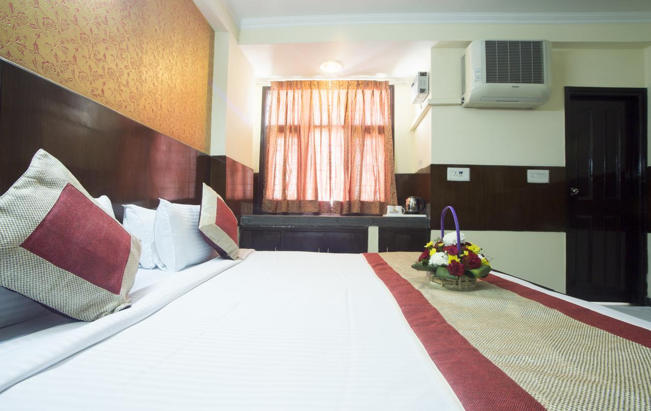 Airport Hotel Olive&Blue Neu-Delhi Exterior foto