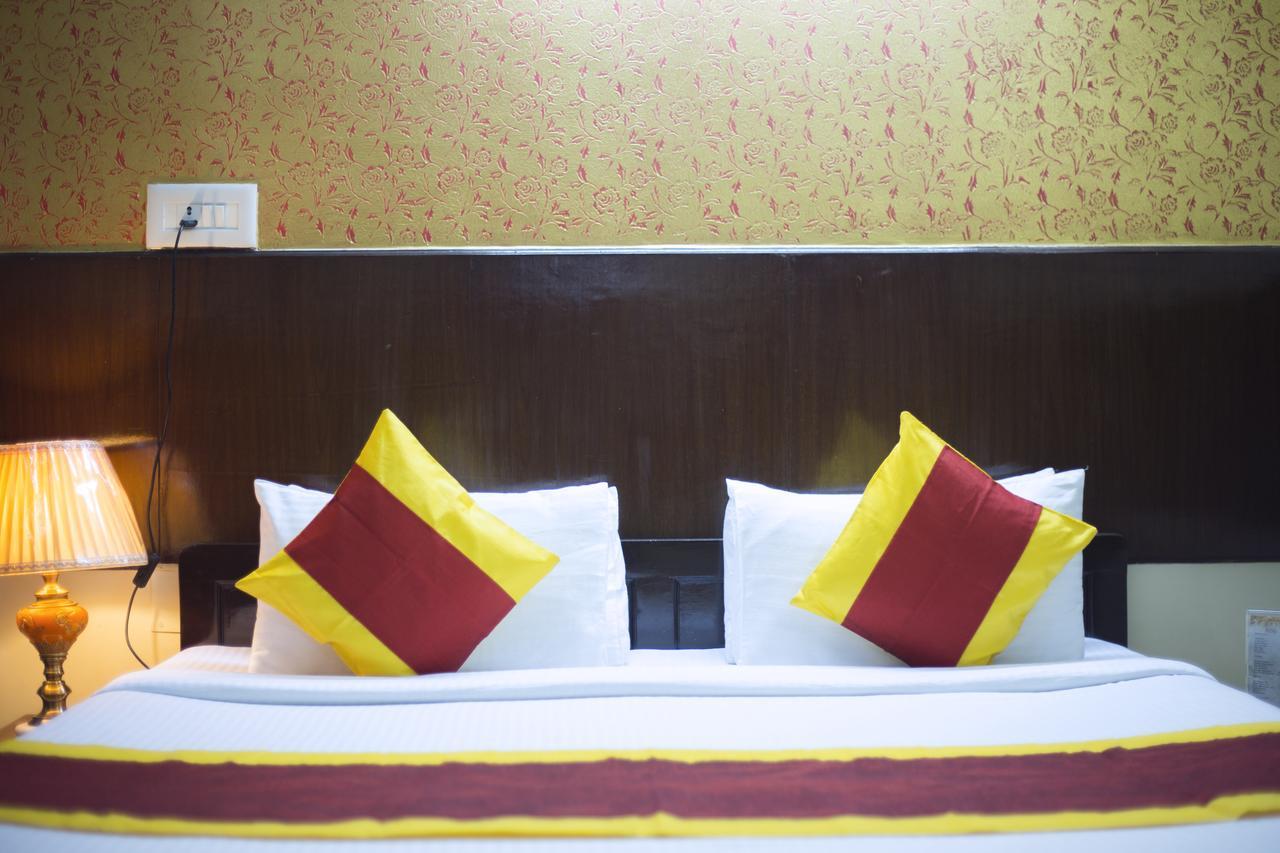 Airport Hotel Olive&Blue Neu-Delhi Exterior foto